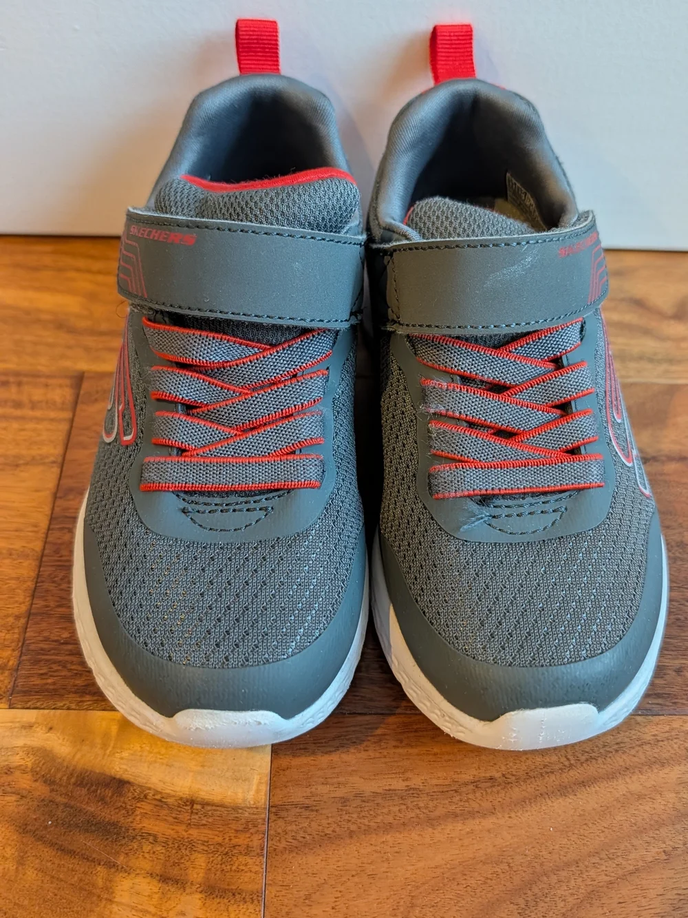 Skechers Kids Gray and Red Slip-On Athletic Sneakers Size 11